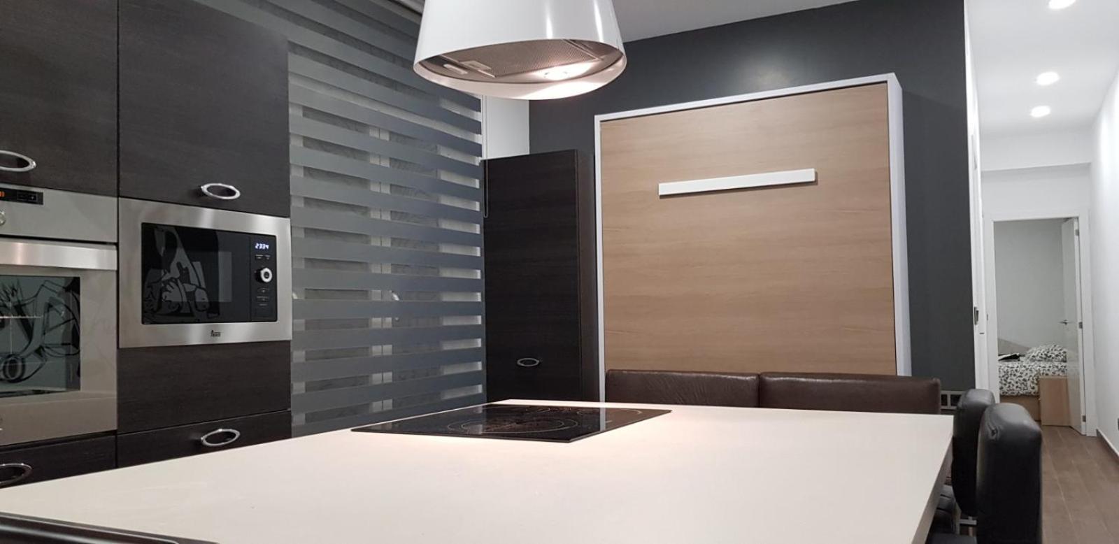 Picasso Callao Wifi Free - Temporada Workers & Stud Apartament *